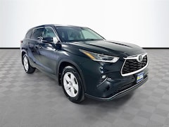 2021 Toyota Highlander LE Sport Utility