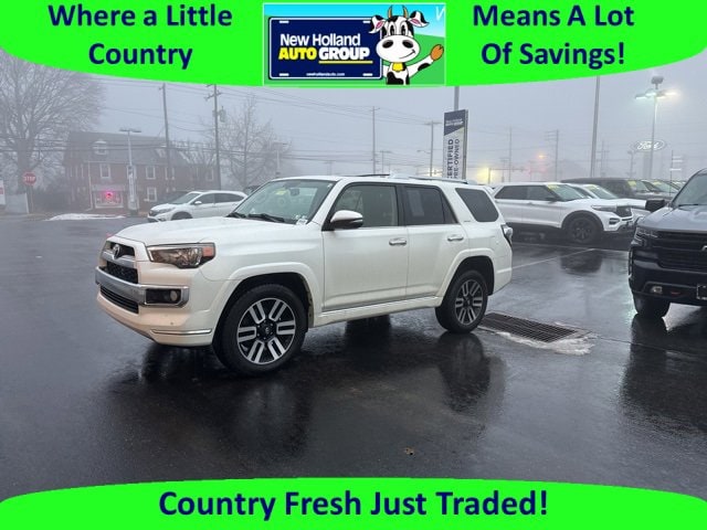 2016 Toyota 4Runner Limited's photo