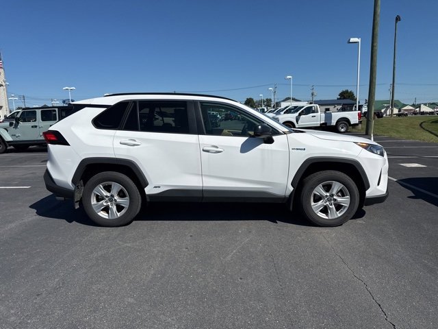 2021 Toyota RAV4 Hybrid LE photo 3