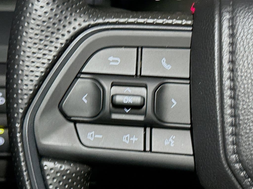2026 Toyota Tacoma SR - Photo 28