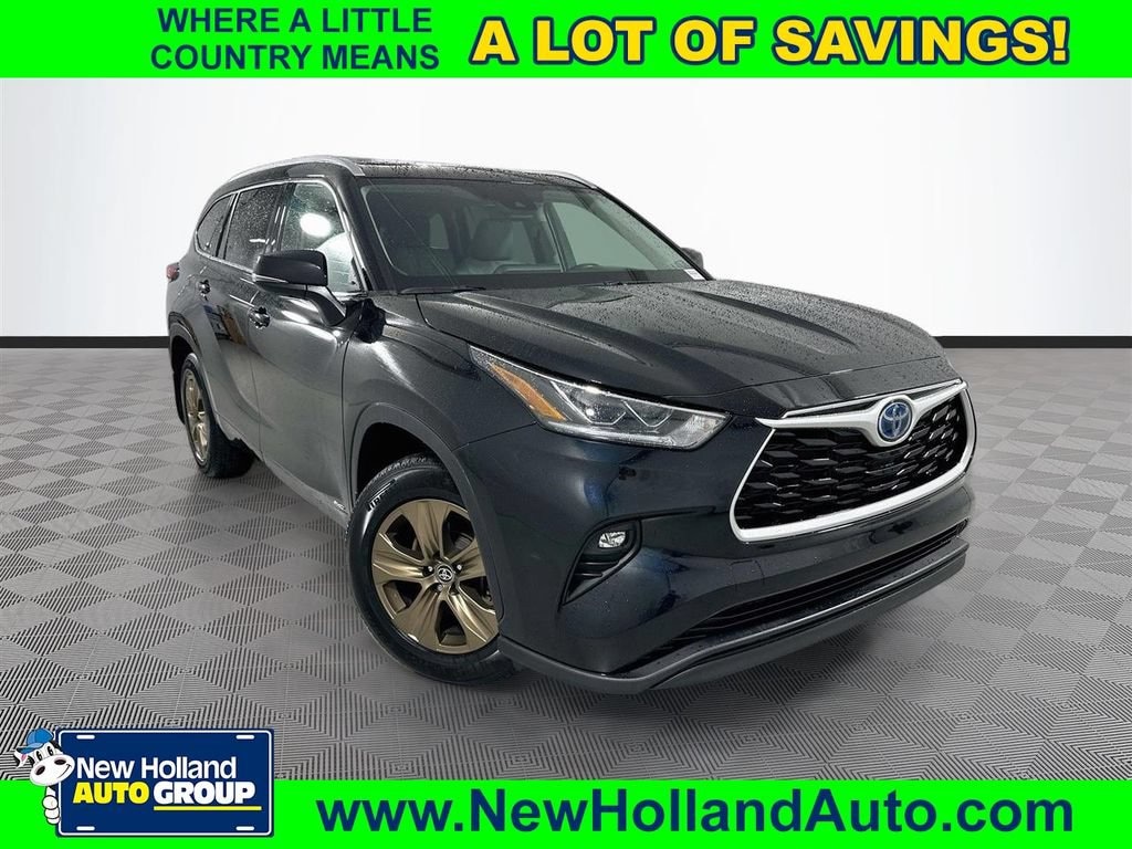 Used 2022 Toyota Highlander Hybrid Bronze Edition Sport Utility