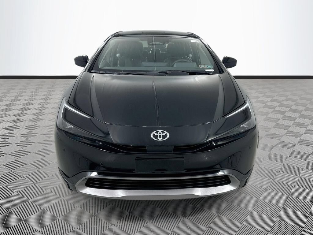 New 2027 Toyota Prius XLE Hatchback