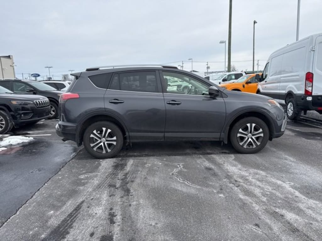 Used 2017 Toyota RAV4 LE Sport Utility