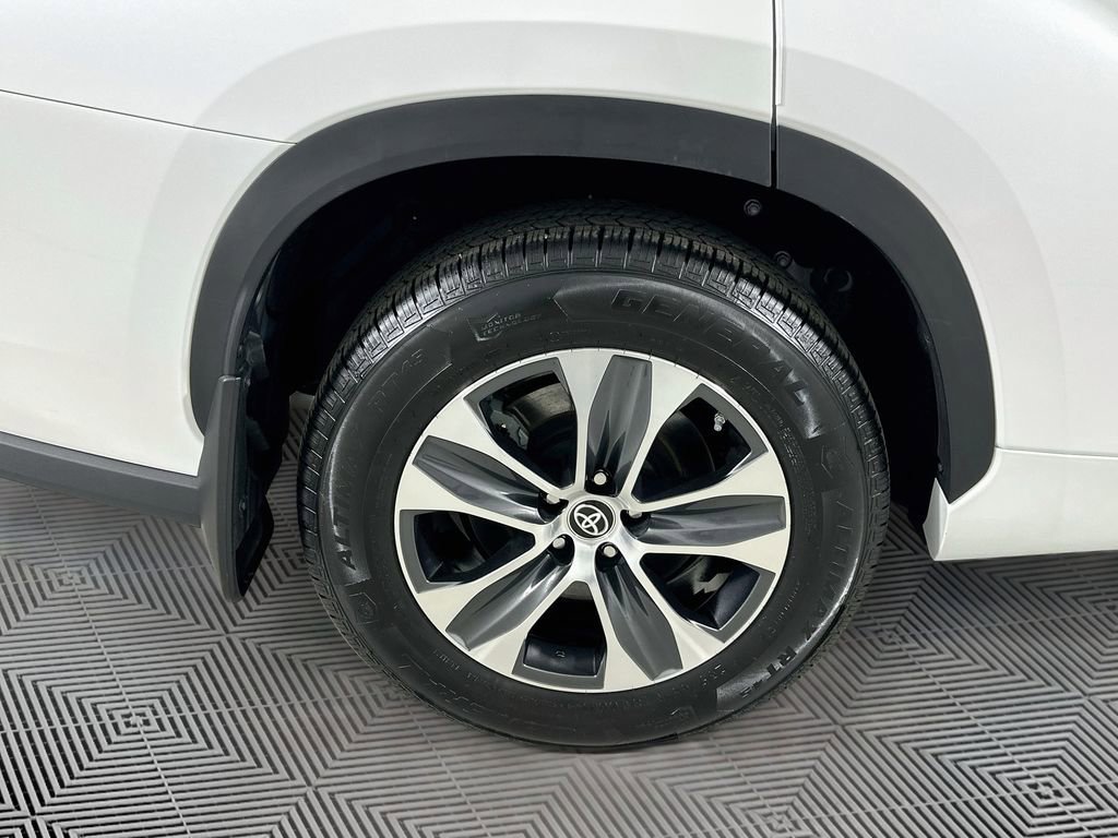 2023 Toyota Highlander XLE - Photo 27