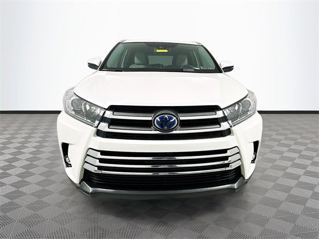 Used 2019 Toyota Highlander Limited with VIN 5TDDGRFH7KS063241 for sale in New Holland, PA