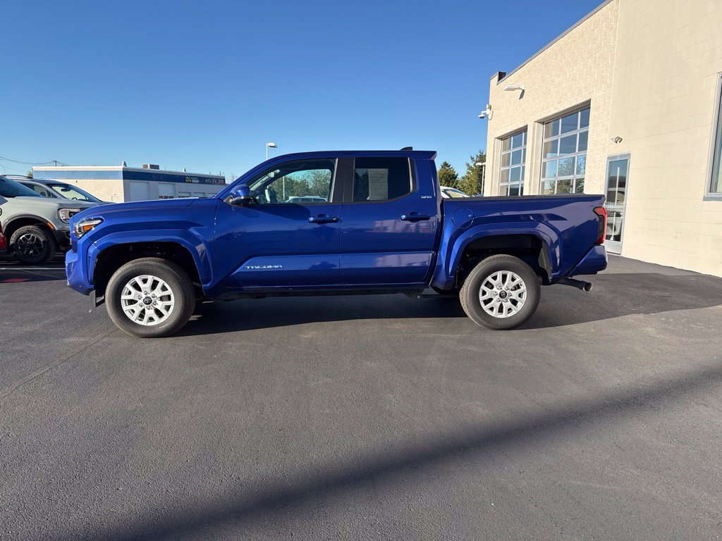 Used 2025 Toyota Tacoma SR5 Truck