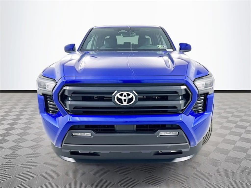 Used 2025 Toyota Tacoma SR5 Truck