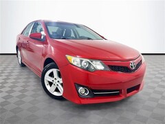 2013 Toyota Camry SE Sedan