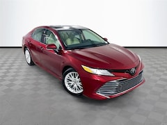 2020 Toyota Camry XLE Sedan