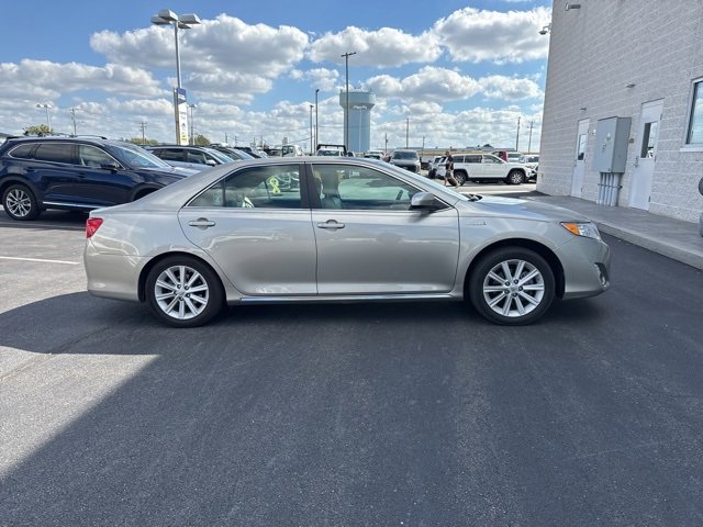 2013 Toyota Camry Hybrid XLE photo 3