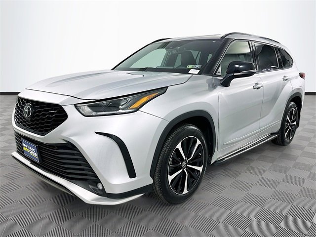 2022 Toyota Highlander XSE photo 3