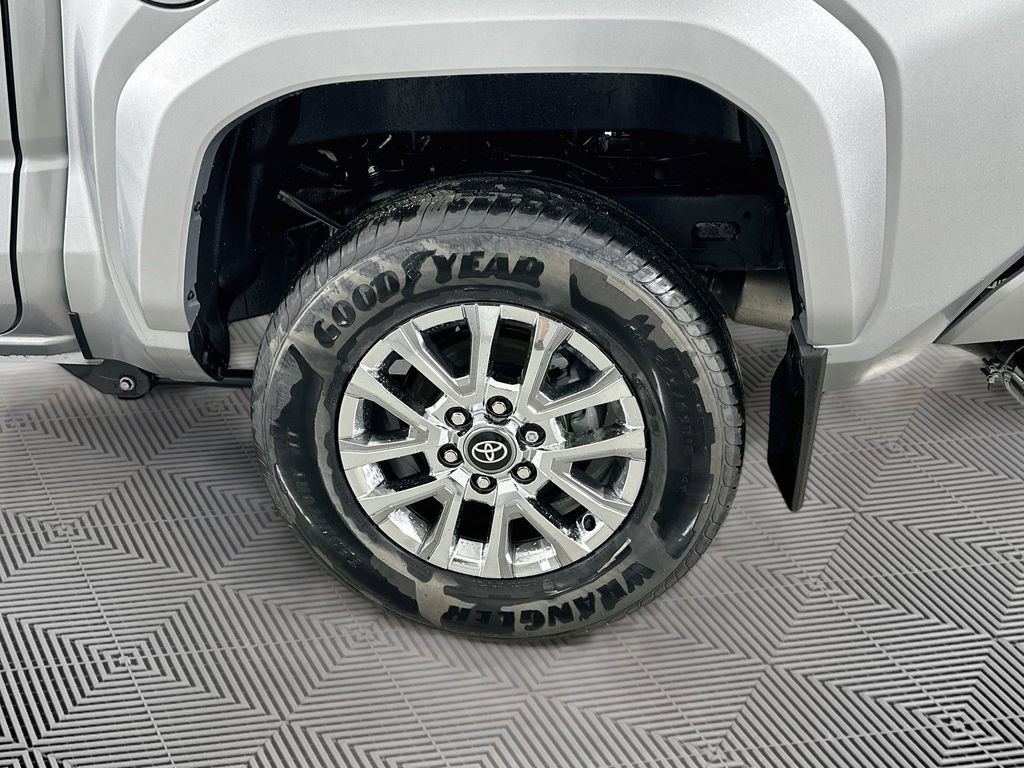 2026 Toyota Tacoma Limited - Photo 15