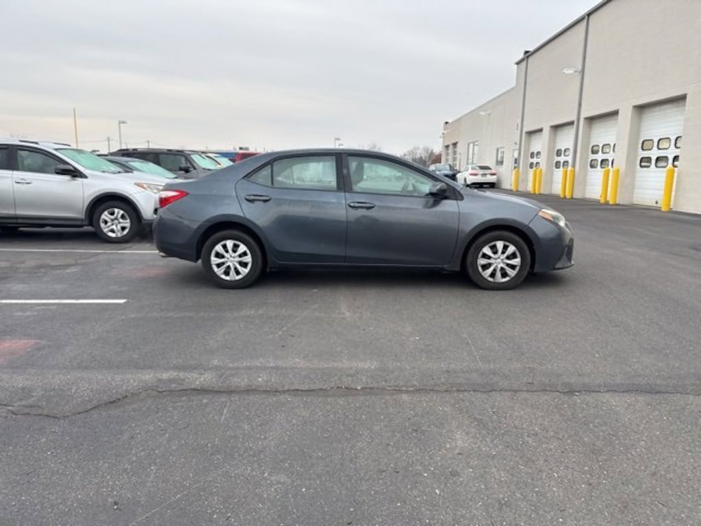 Used 2014 Toyota Corolla LE Sedan