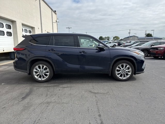 2023 Toyota Highlander Limited Platinum XLE XSE photo 2