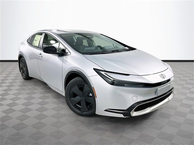 2026 Toyota Prius SE's photo