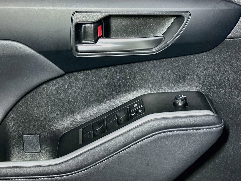 2023 Toyota Highlander XLE - Photo 15