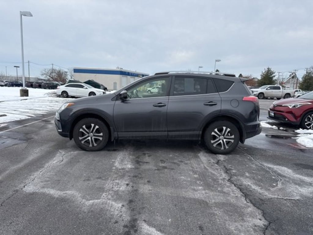 Used 2017 Toyota RAV4 LE Sport Utility