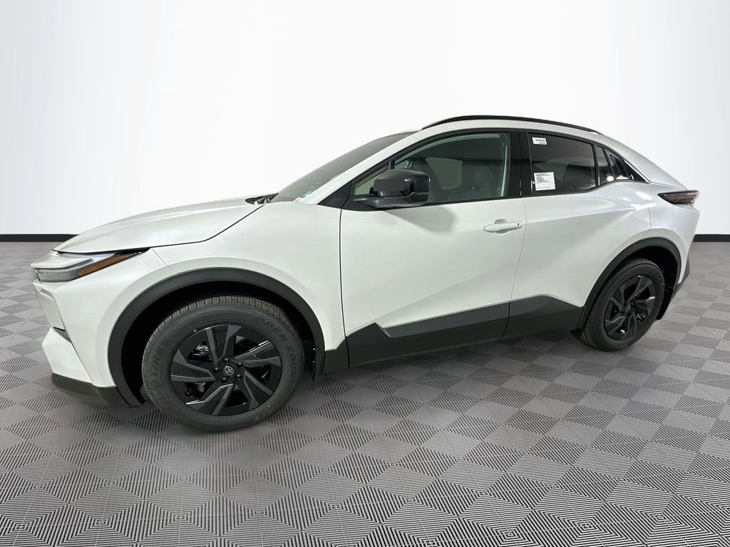 2026 Toyota C-HR SE - Photo 23