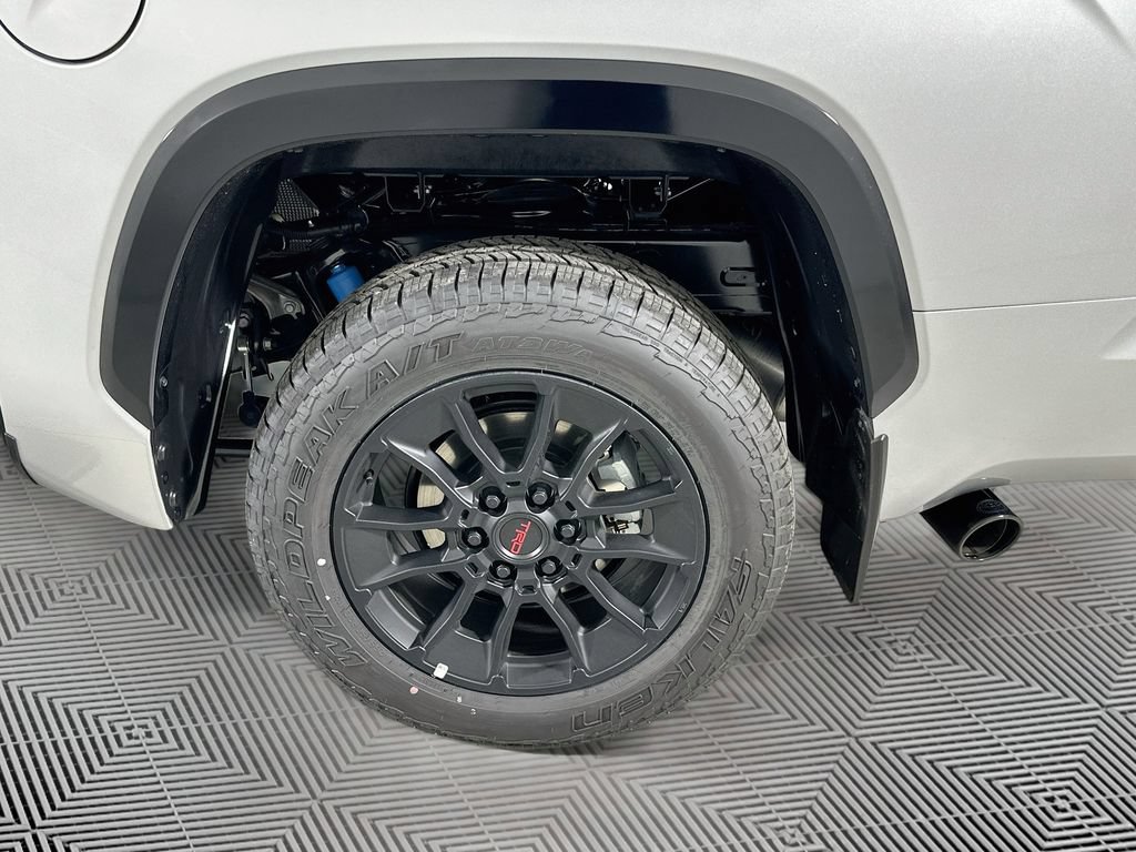 2026 Toyota Tundra Platinum - Photo 14