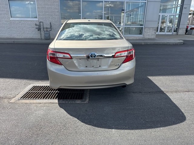 2013 Toyota Camry Hybrid XLE photo 2