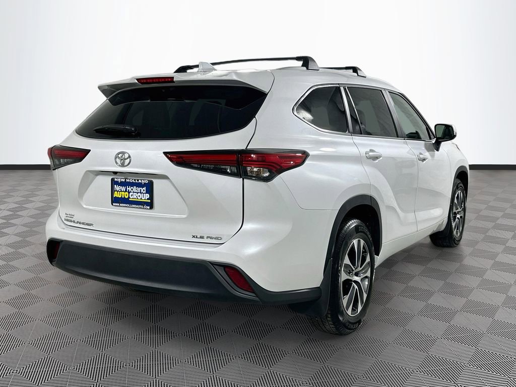2023 Toyota Highlander XLE - Photo 7