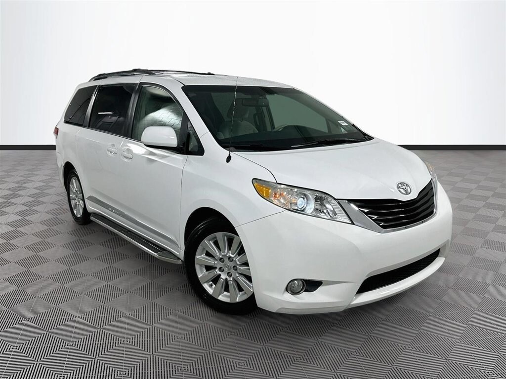 Used 2013 Toyota Sienna LE Passenger Van