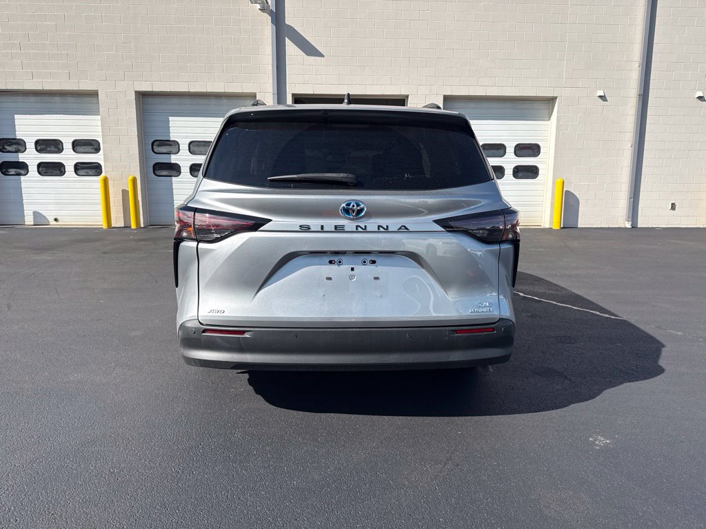Used 2024 Toyota Sienna XLE Passenger Van