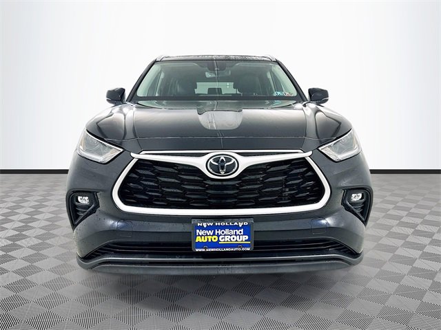 Certified 2021 Toyota Highlander XLE with VIN 5TDGZRBHXMS131287 for sale in New Holland, PA