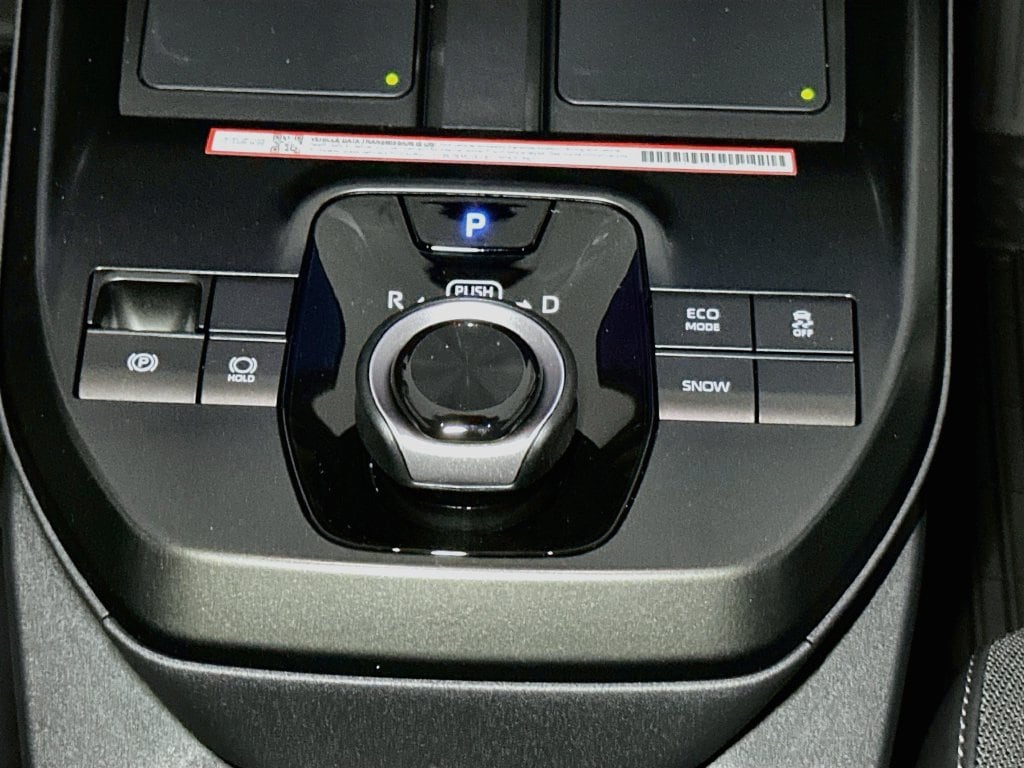 2026 Toyota C-HR SE - Photo 11