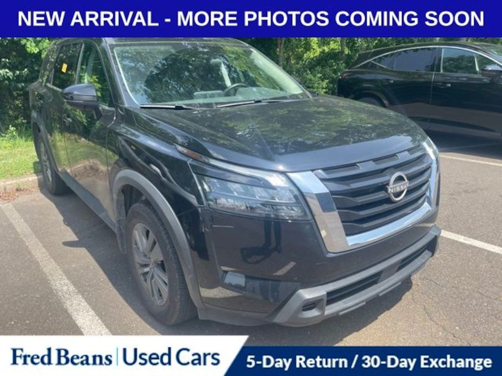 Used 2024 Nissan Pathfinder SV SUV