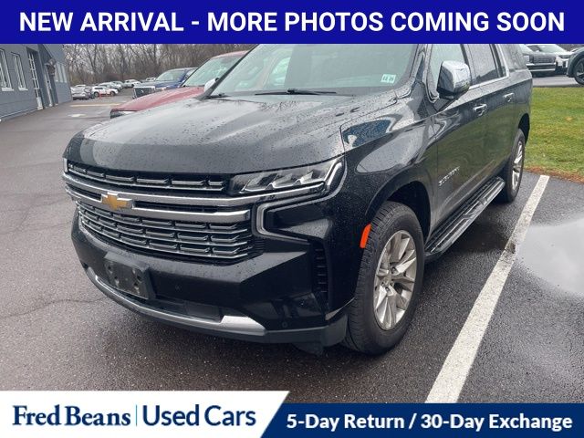2021 Chevrolet Suburban Premier photo 3