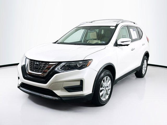 2018 Nissan Rogue SV photo 3