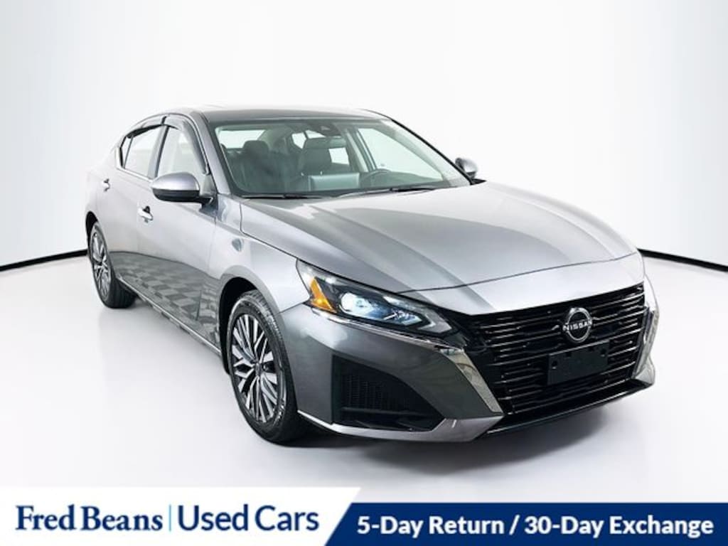 Used 2023 Nissan Altima 2.5 SV Sedan