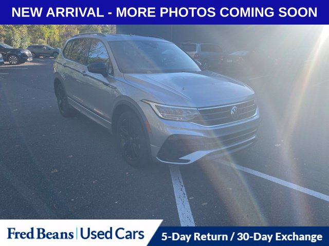 Used 2022 Volkswagen Tiguan 2.0T SE R-Line Black SUV