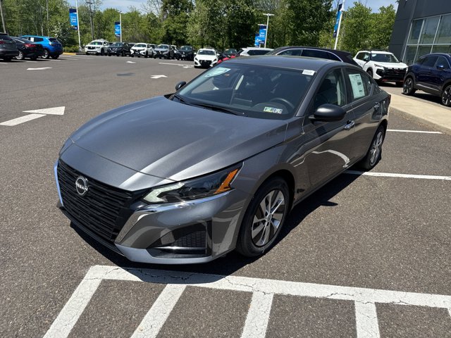 2025 Nissan Altima S photo 3