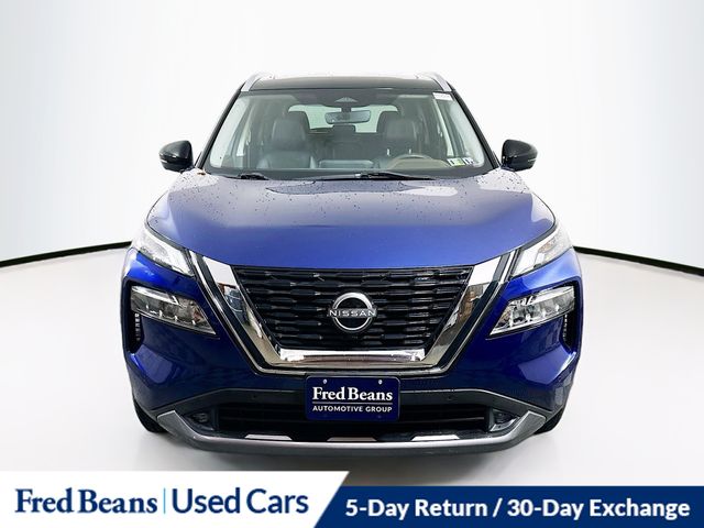 2022 Nissan Rogue SL photo 2