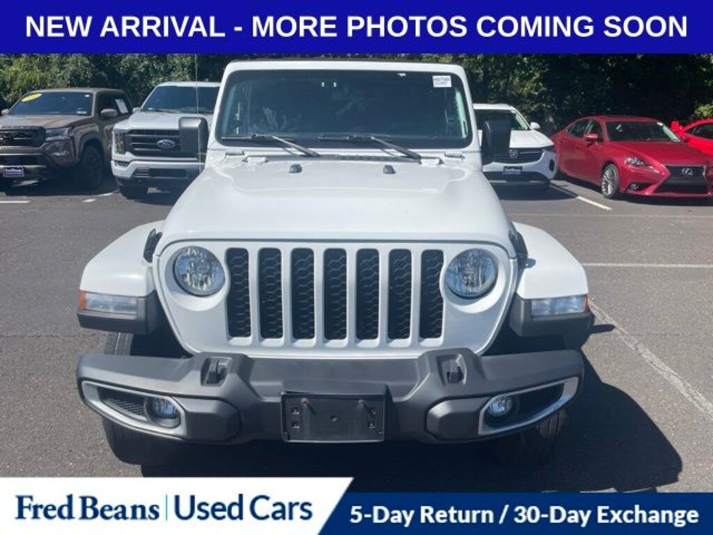 Used 2023 Jeep Gladiator Sport S Truck Crew Cab