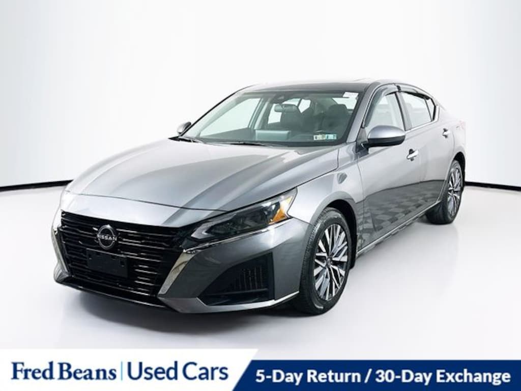Used 2023 Nissan Altima 2.5 SV Sedan