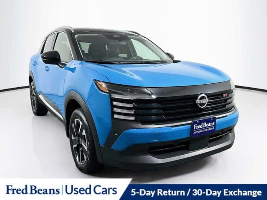 Used 2025 Nissan Kicks SR SUV