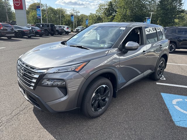 2026 Nissan Rogue SV photo 2