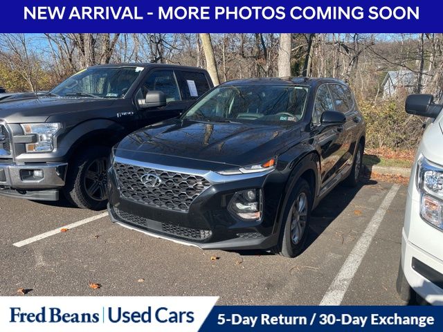 2020 Hyundai Santa Fe SE photo 3