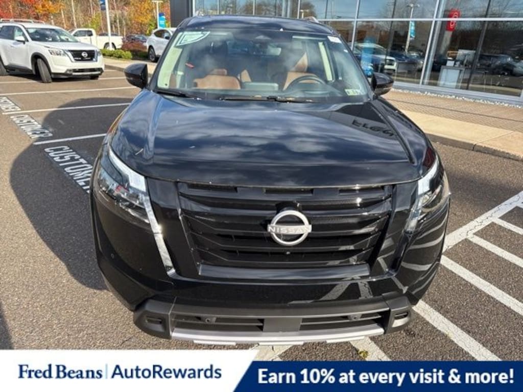 New 2025 Nissan Pathfinder Platinum SUV