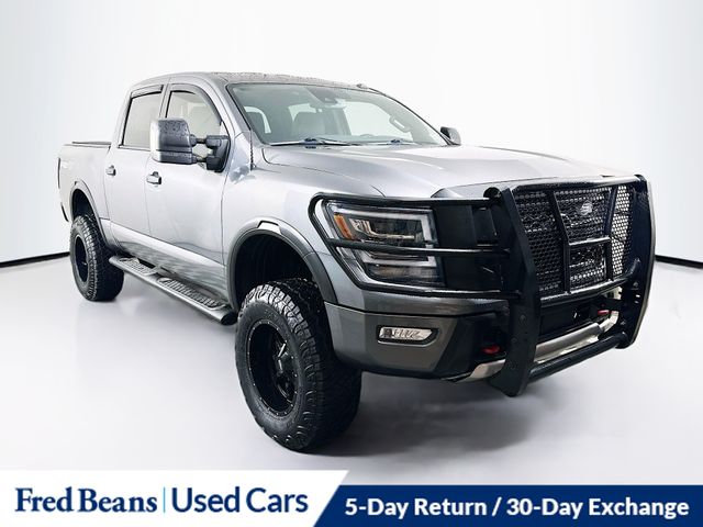 2021 Nissan Titan PRO-4X 4X4 Crew Cab's photo