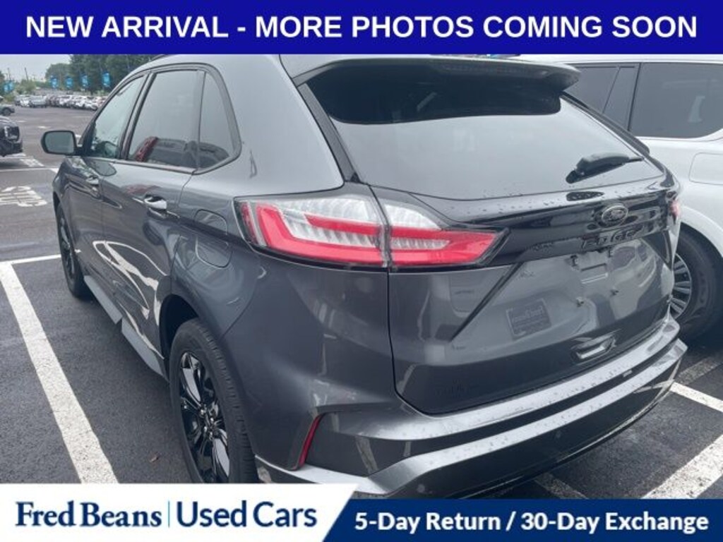 Used 2022 Ford Edge SE SUV
