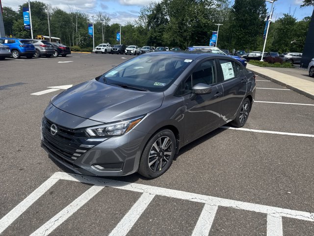 2025 Nissan Versa 1.6 SV photo 3