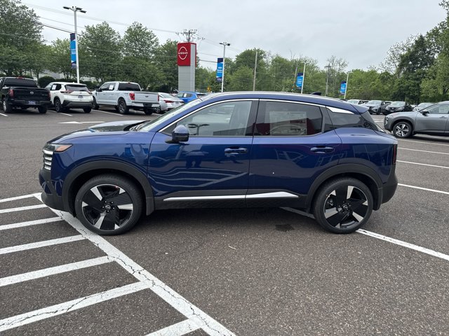 2025 Nissan Kicks SR photo 4