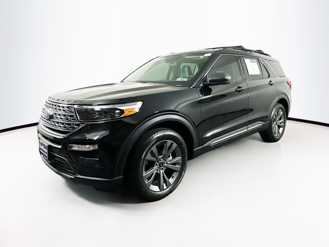 2021 Ford Explorer XLT photo 3