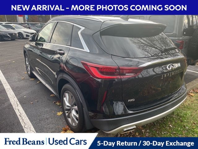 2022 Infiniti QX50 Luxe AWD photo 2