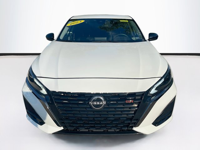 2023 Nissan Altima 2.5 SR photo 2