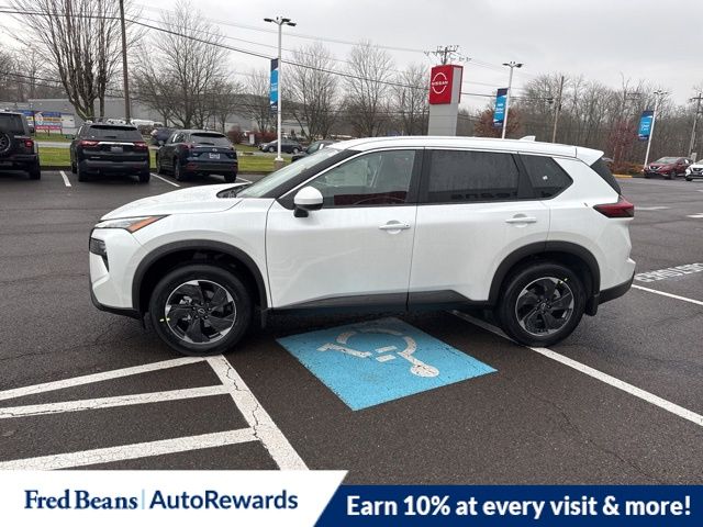 2026 Nissan Rogue SV photo 2